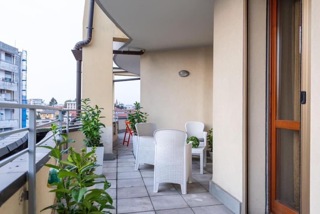 Attico Vicino Milano, Mxp, Rho Fiera Lejlighed Busto Arsizio Eksteriør billede