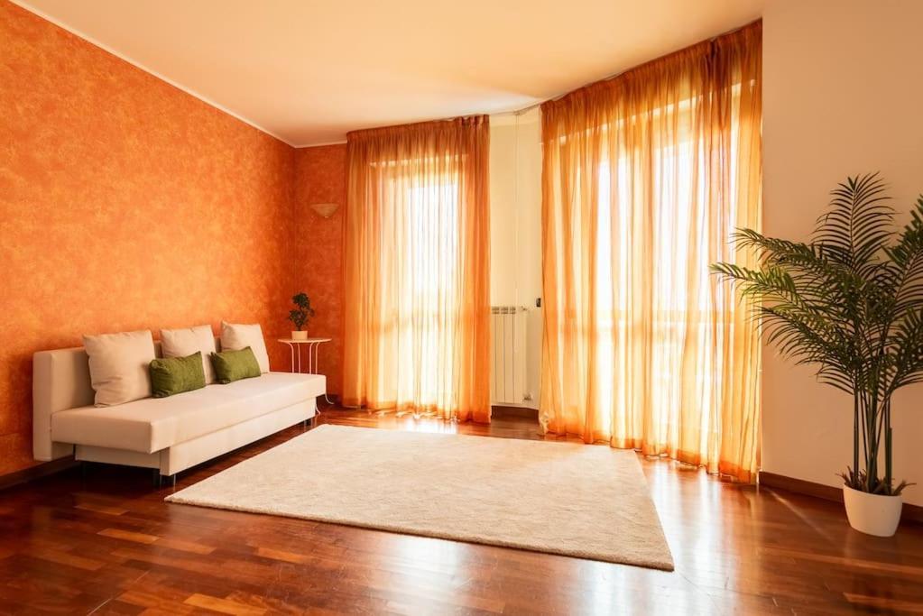 Attico Vicino Milano, Mxp, Rho Fiera Lejlighed Busto Arsizio Eksteriør billede